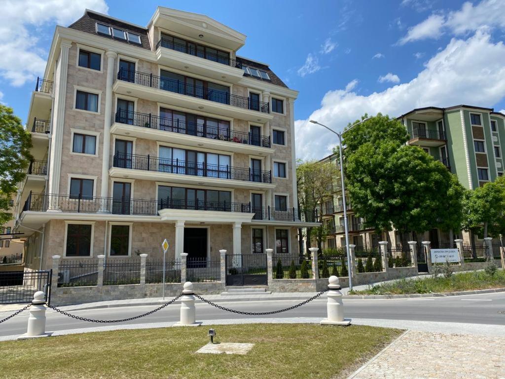 Rabi Park Residence Varna Eksteriør bilde